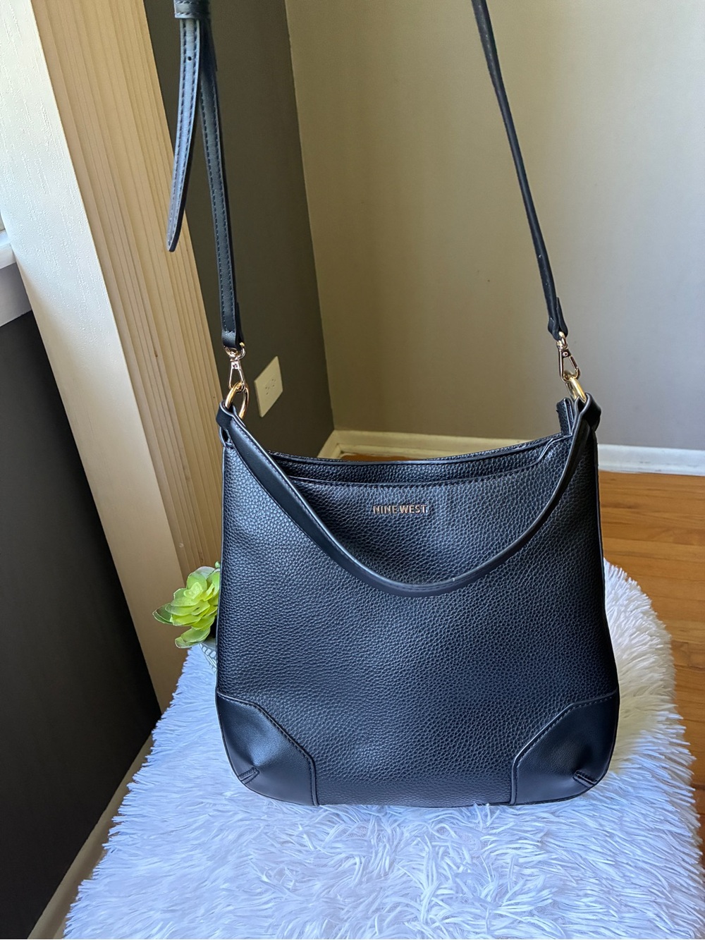 Nine West Brooklyn Crossbody Swing Pack 🖤 - Picture 11 of 11